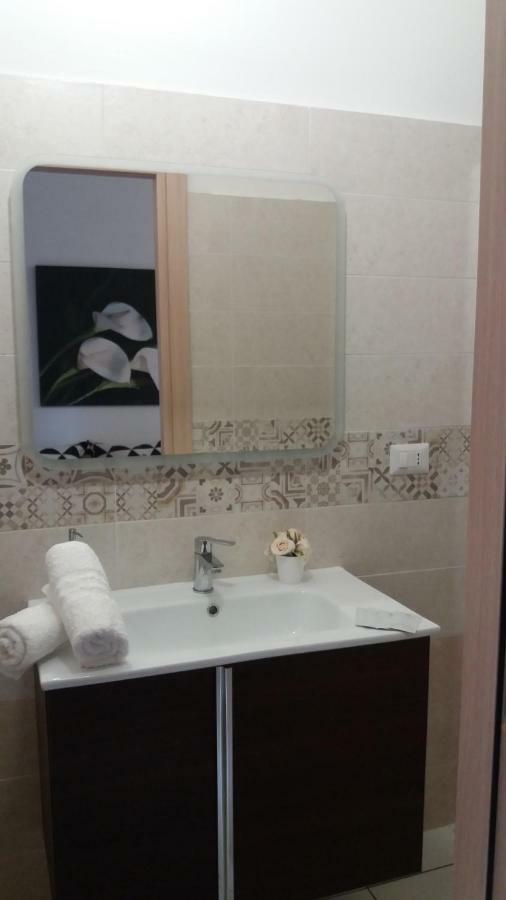 Depandance Macchiavelli 2 Hotel Cagliari Eksteriør billede